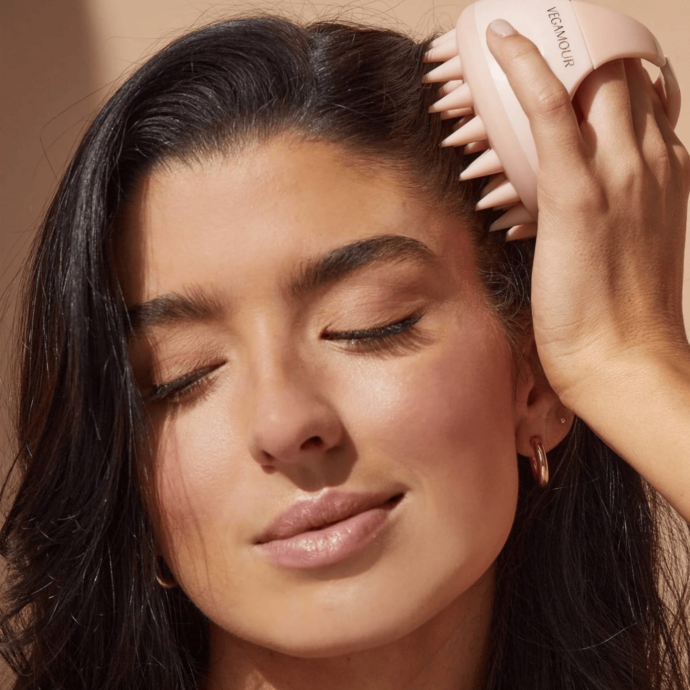 Brosse de Massage du Cuir Chevelu – Stimule la Pousse & Revitalise les Cheveux